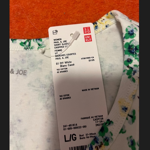 Paul & Joe and Uniqlo collab off white and flowers baby t-shirt - Picture 4 of 8